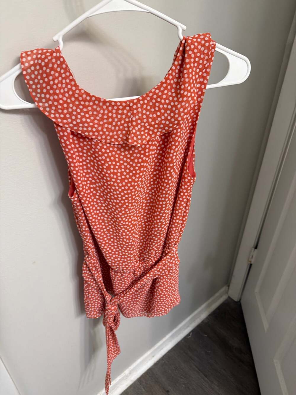 Max Studio Size M Red Polka Dot Ruffle Wrap Tie Waist Sleeveless Top - Picture 4 of 4